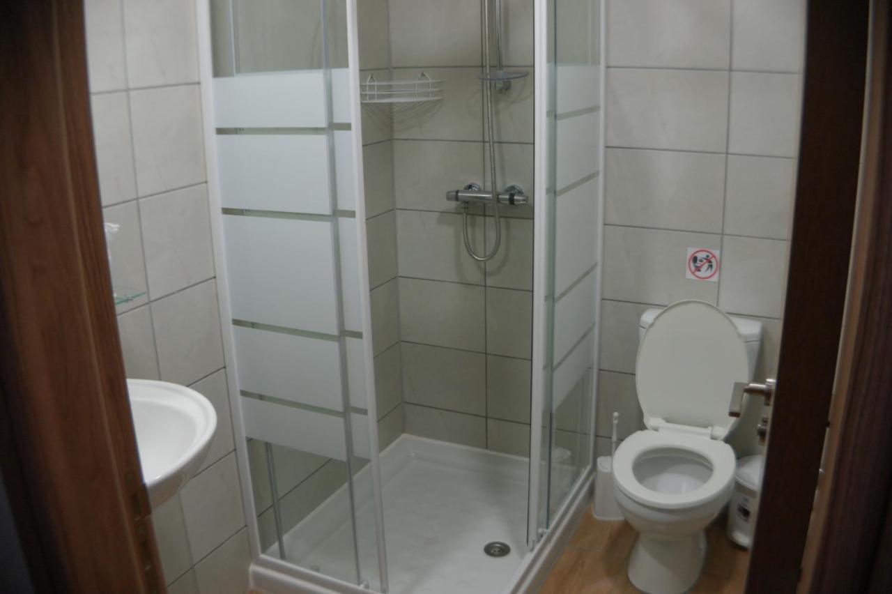 Harrys Inn Guesthouse Larnaca Dış mekan fotoğraf