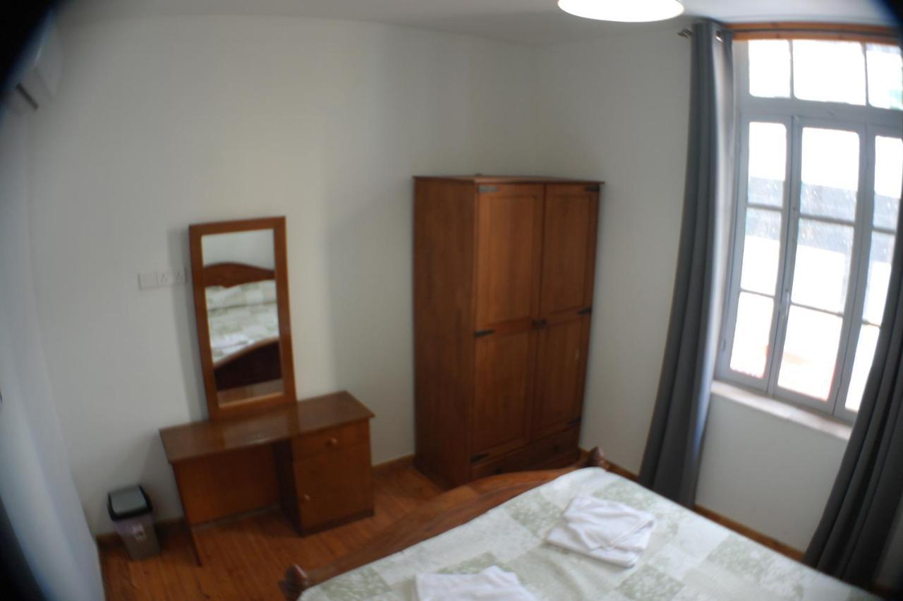 Harrys Inn Guesthouse Larnaca Dış mekan fotoğraf